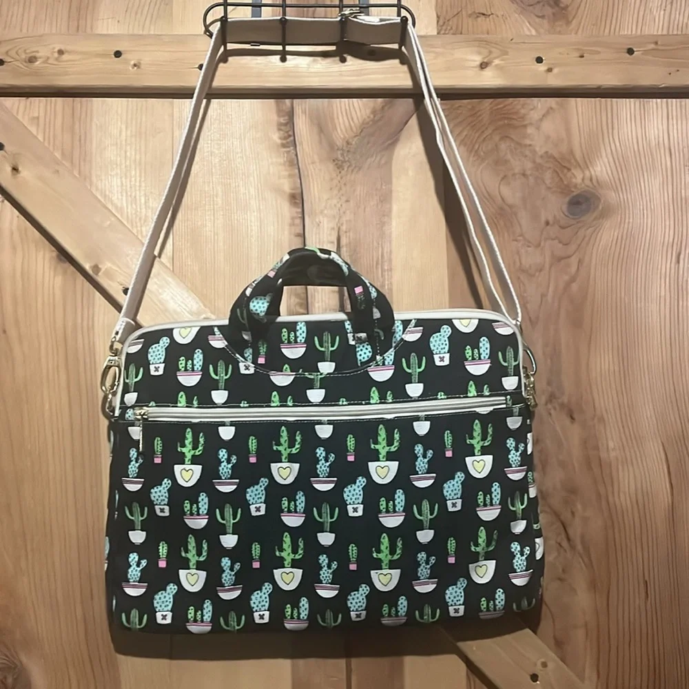 Dachee canvas cactus computer tote adjustable straps big pockets and very clean